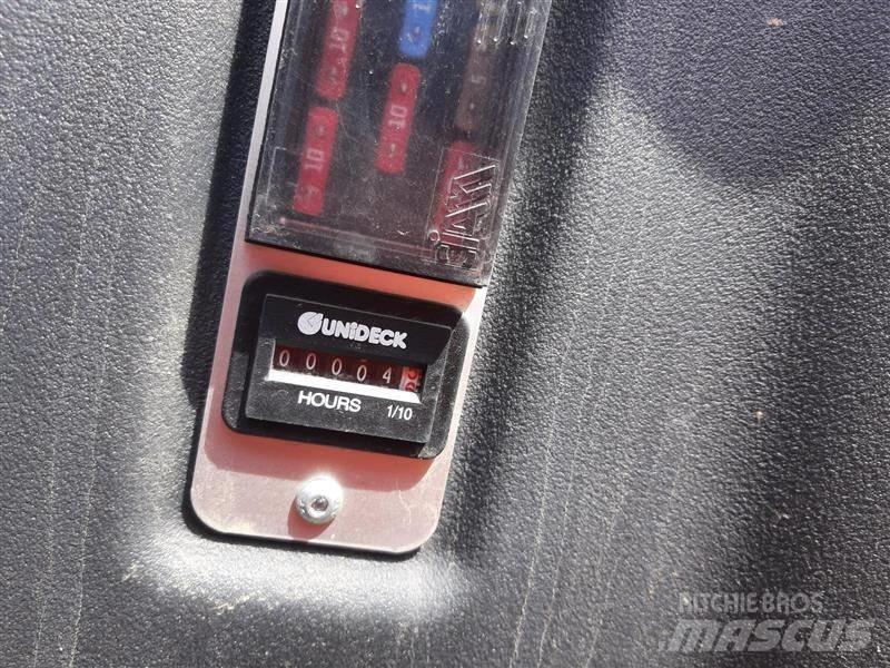 Ausa D 150 AH G عربات نقل قلابة للمواقع