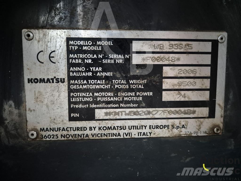 Komatsu WB93S-5 لوادر ذات جرافات عكسية