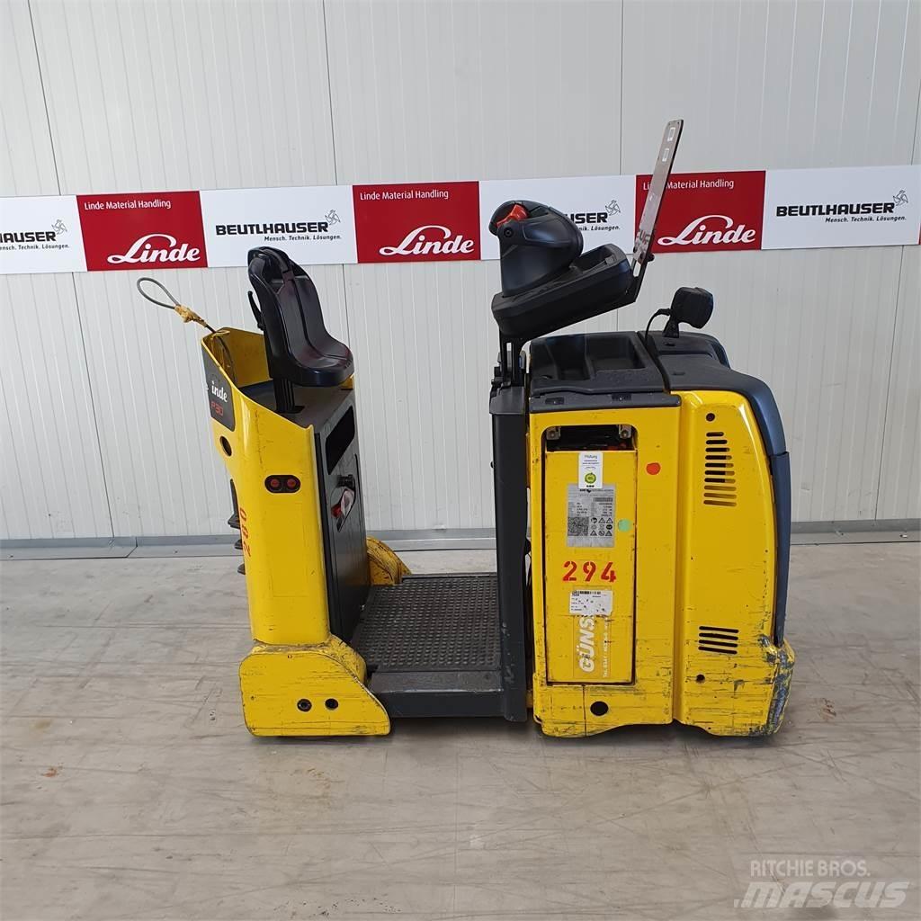 Linde P30C شاحنة قاطرة