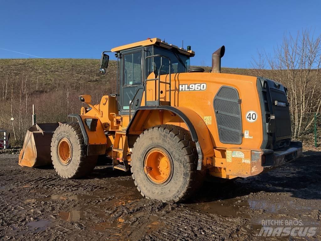 Hyundai HL 960 لوادر بعجل