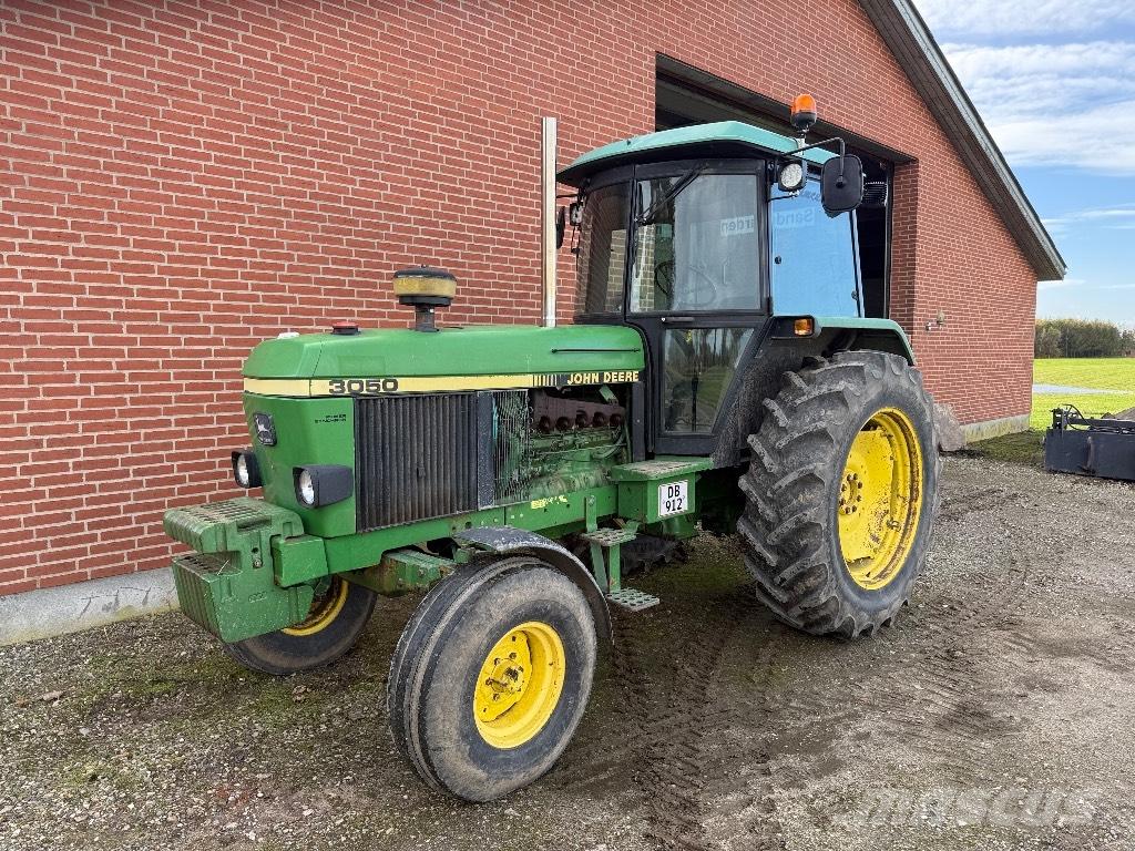 John Deere 3050 الجرارات