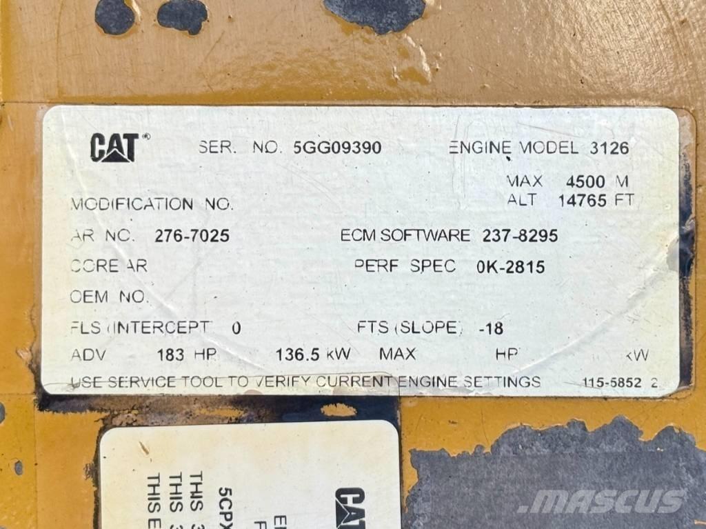 CAT 950 G لوادر بعجل