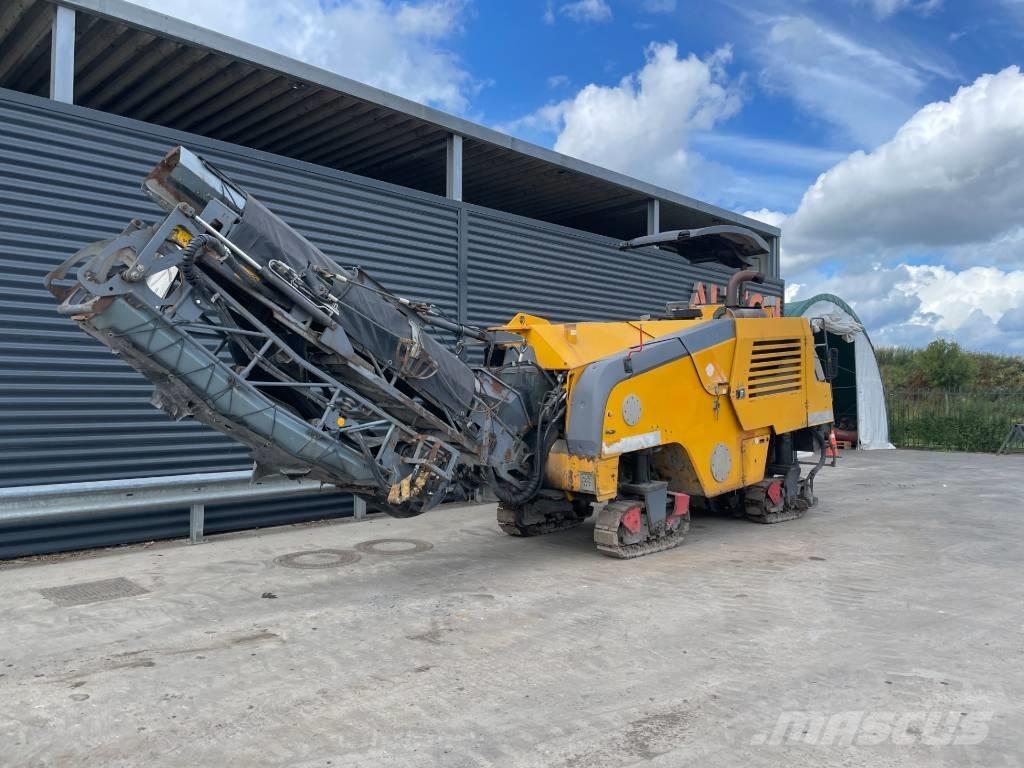 Wirtgen W 100 F ماكينات الكشط البارد للأسفلت
