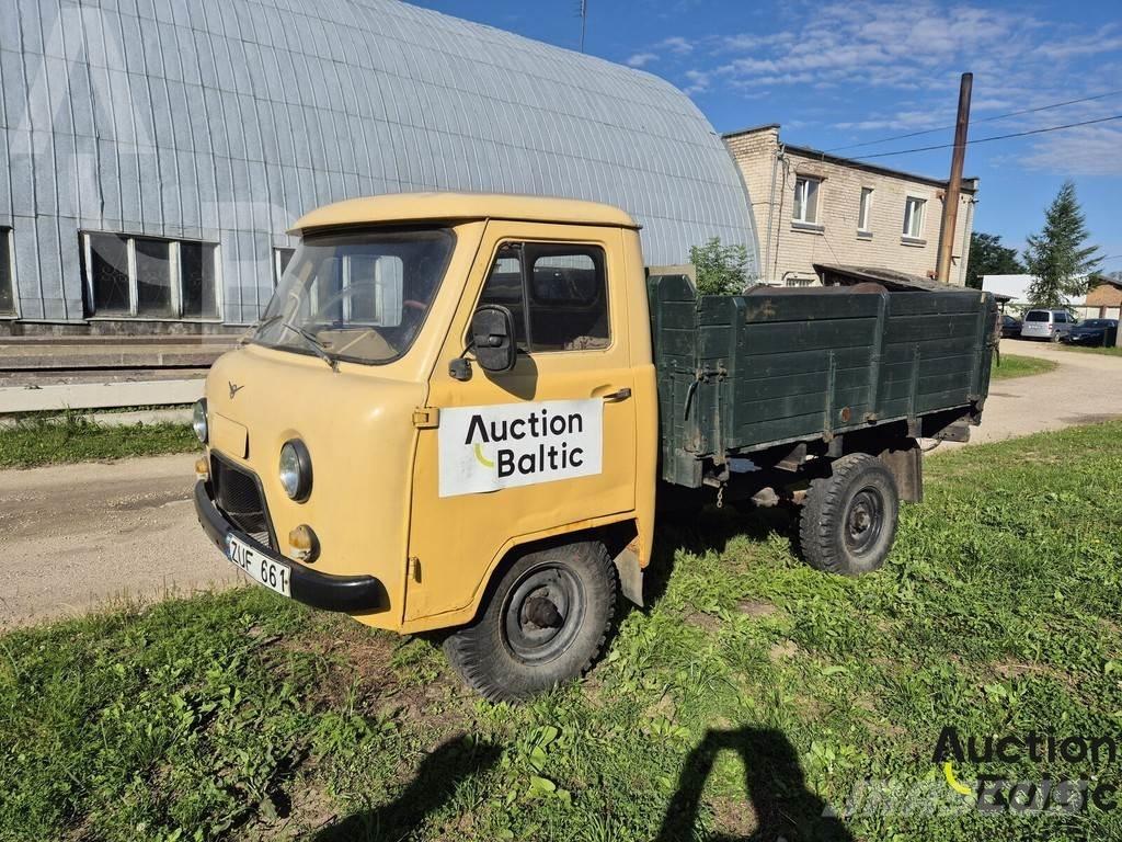  UAZ 3303 شاحنات خفيفة/مفصلية الجوانب