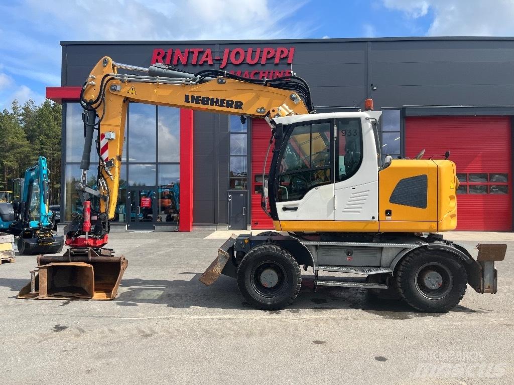 Liebherr A 918 Comp حفارات بعجل
