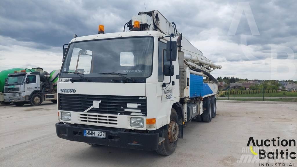 Volvo FL10 مضخات خرسانة