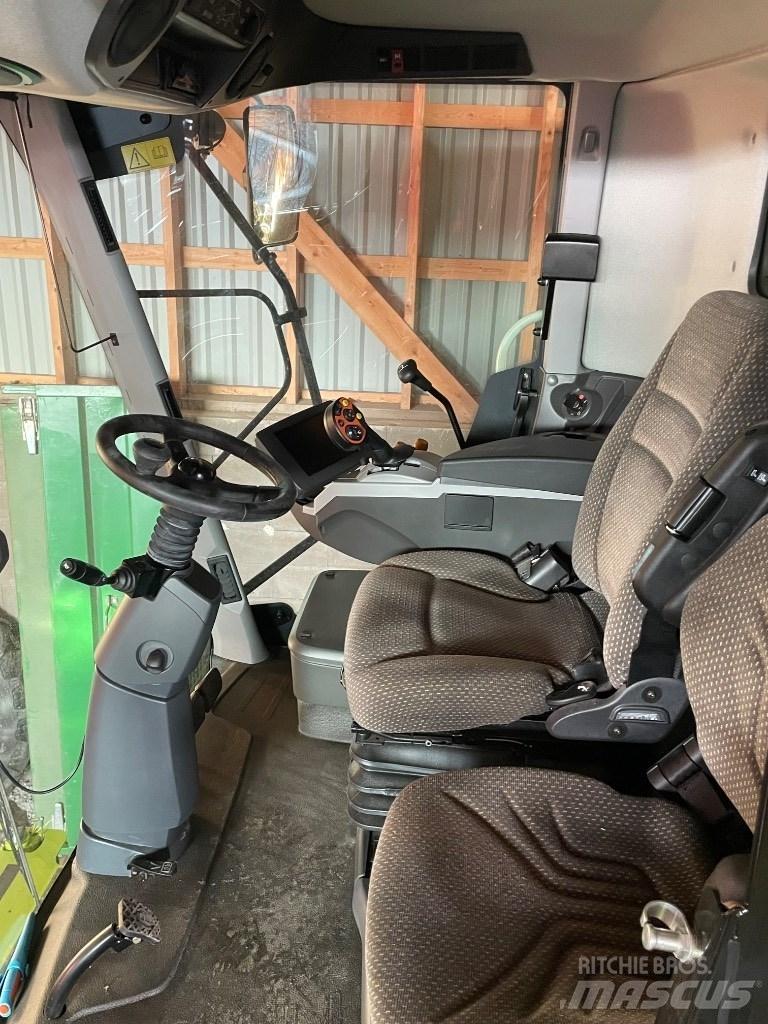 CLAAS Tucano 440 حصادات