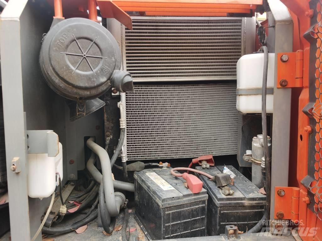 Hitachi ZX 120 حفارات زحافة