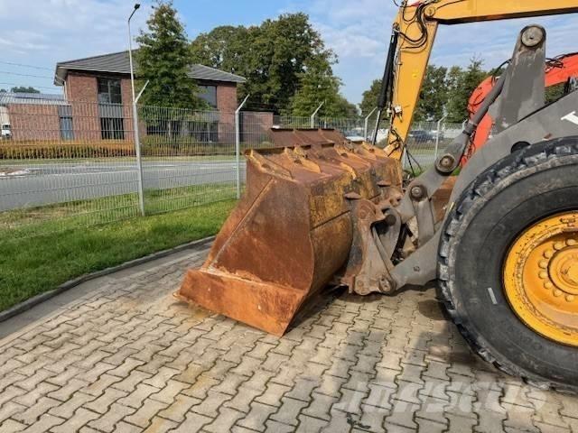 Volvo L 90 F لوادر بعجل