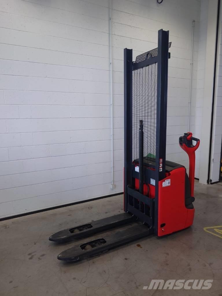 Linde L12i/1172 معدات التكديس الجوالة