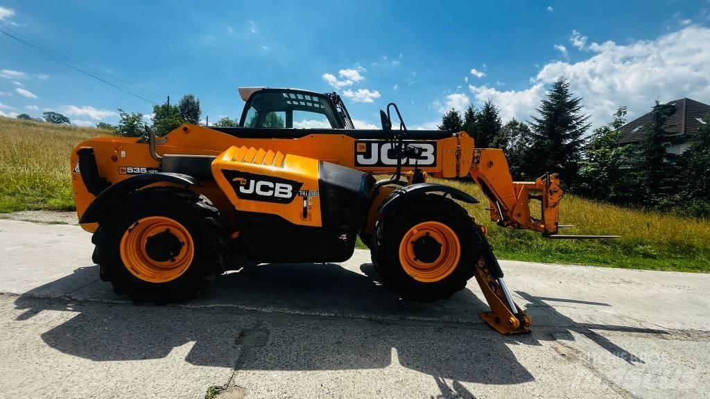 JCB 535-125 مناولات متداخلة