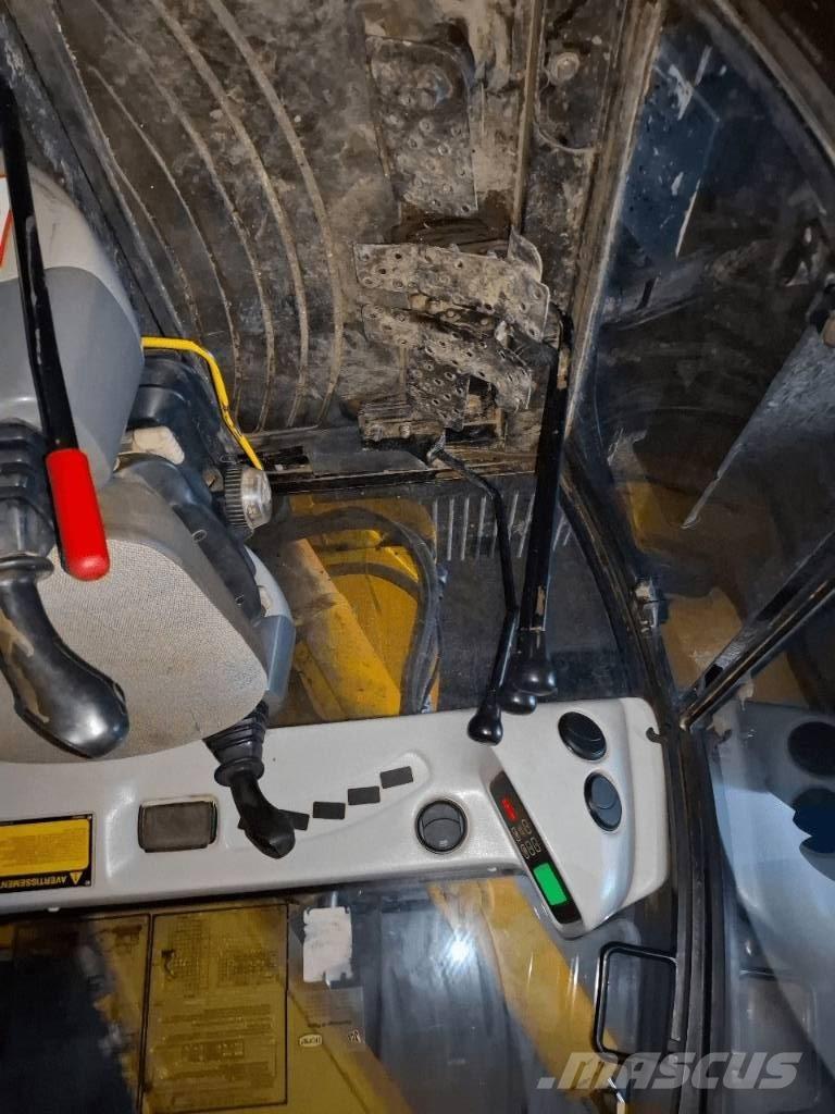 JCB JZ 70 حفارات وسط 7 طن - 12 طن