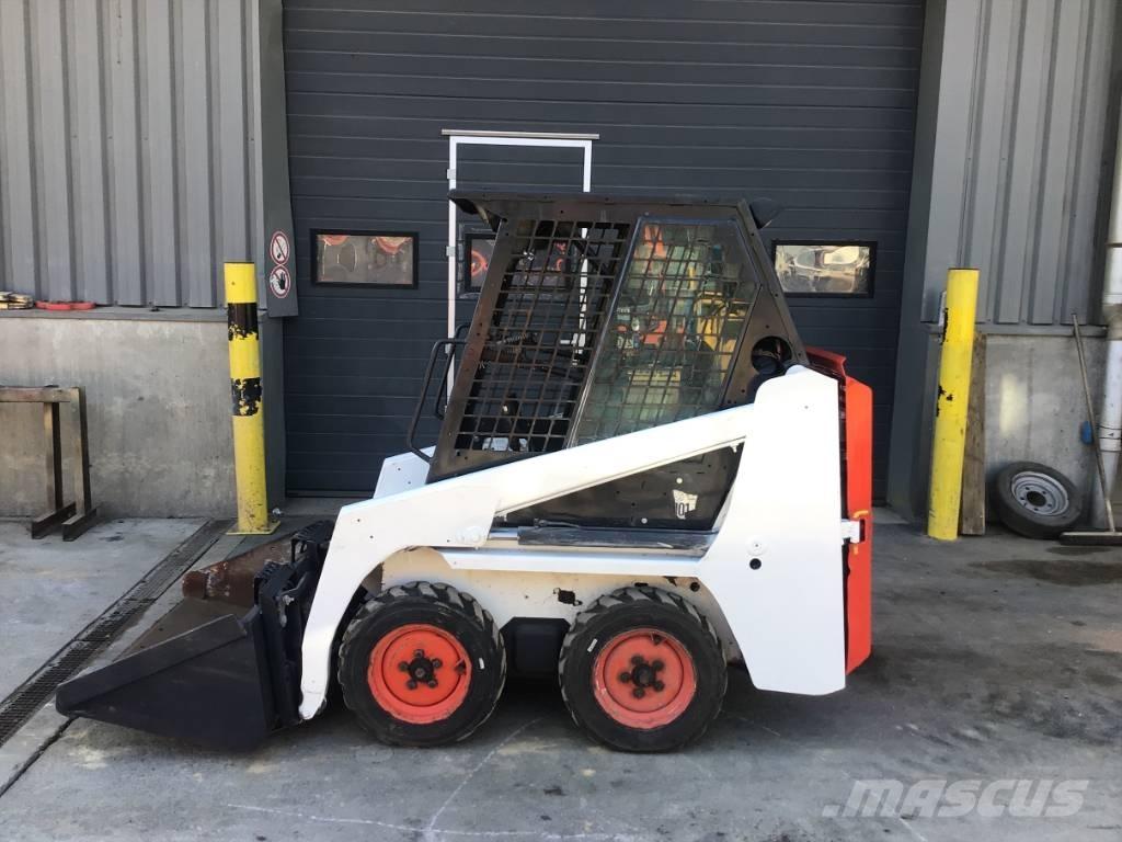 Bobcat S 70 لوادر انزلاقية التوجيه