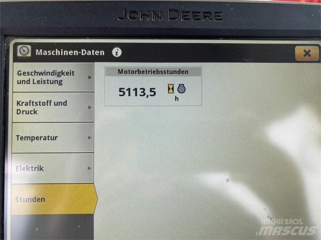 John Deere 6215R الجرارات