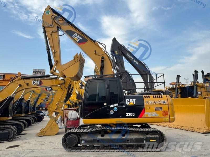 CAT 320 D حفارات زحافة