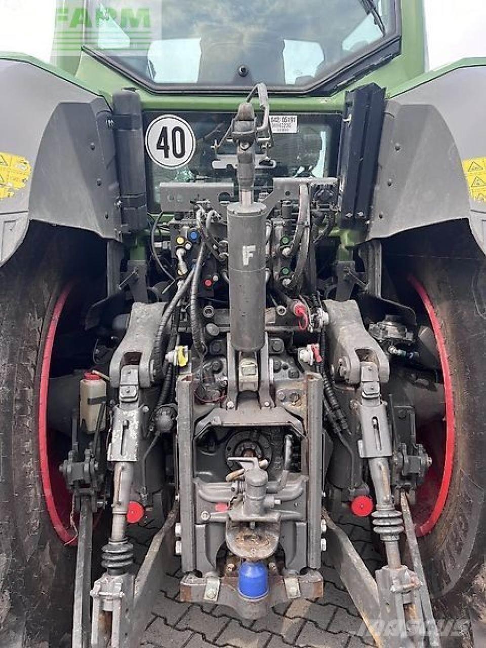 Fendt 828 الجرارات