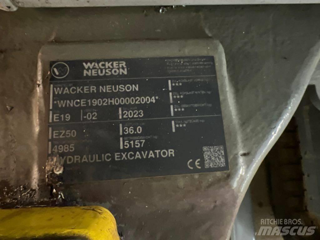 Wacker Neuson EZ50 حفارات زحافة