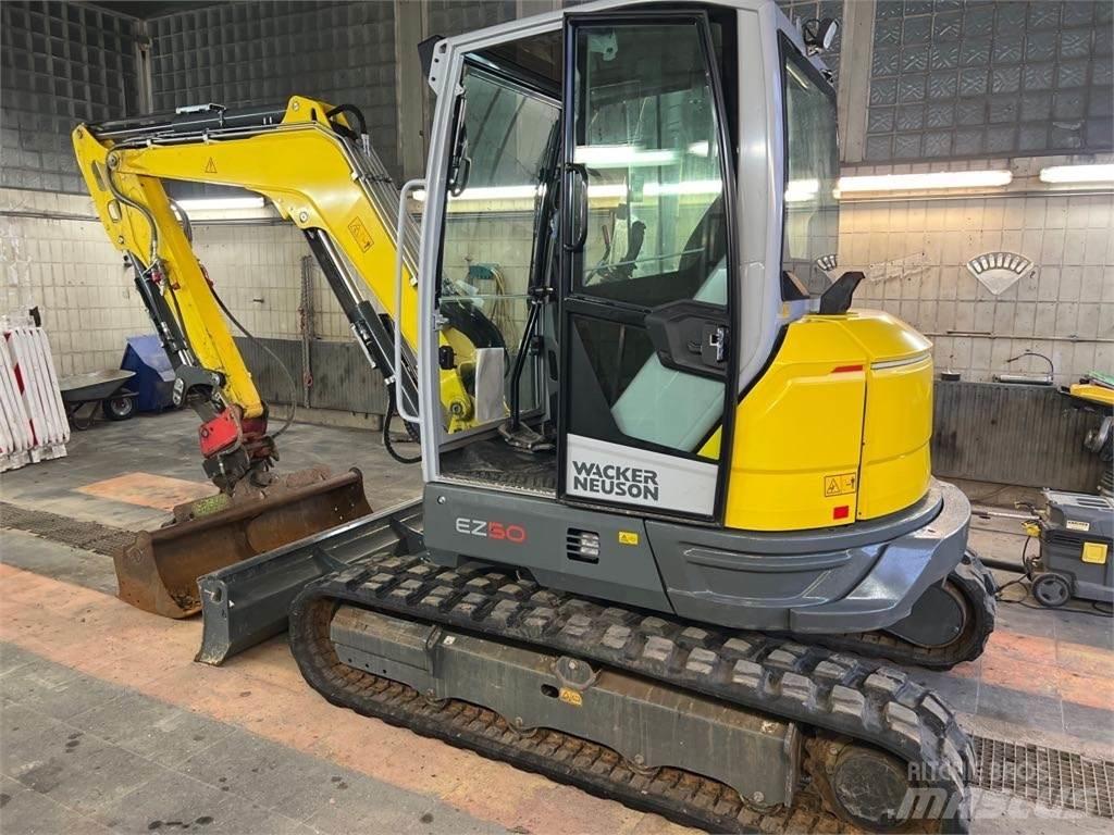 Wacker Neuson EZ50 حفارات زحافة