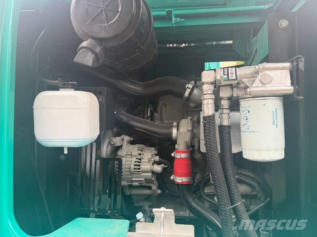 Kobelco SK 75 حفارات وسط 7 طن - 12 طن