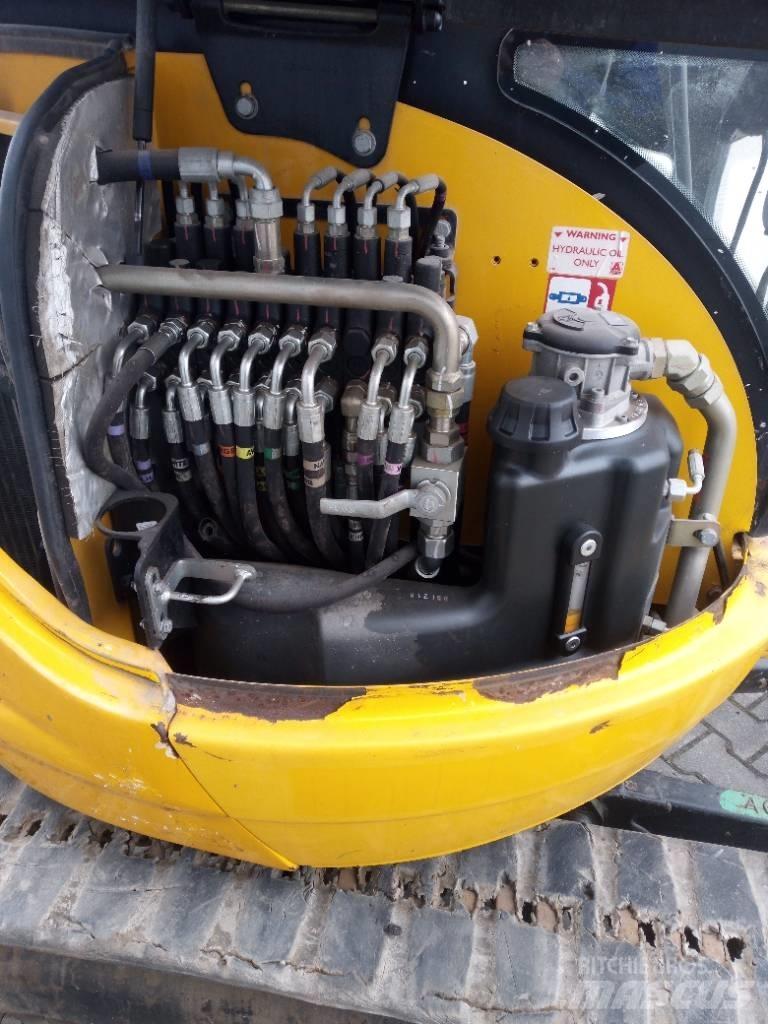 JCB Vibromax 8030 حفارات صغيرة أقل من 7 طن (حفارات صغيرة)