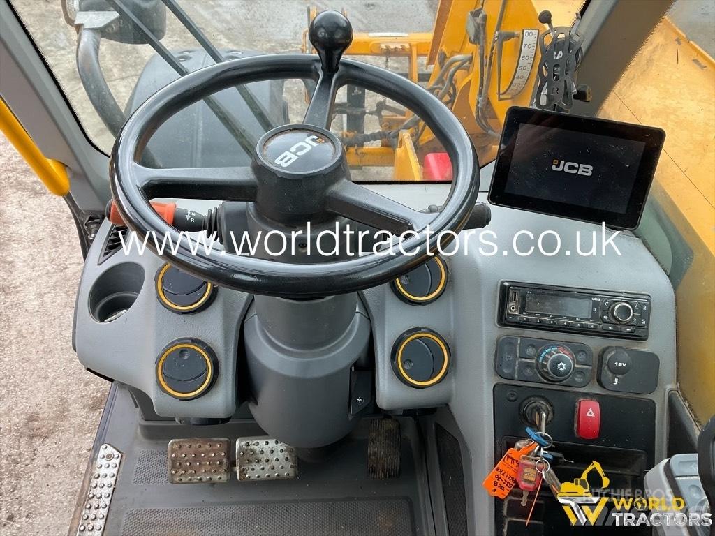 JCB 532 70 معدات مناولة لأغراض الزراعة