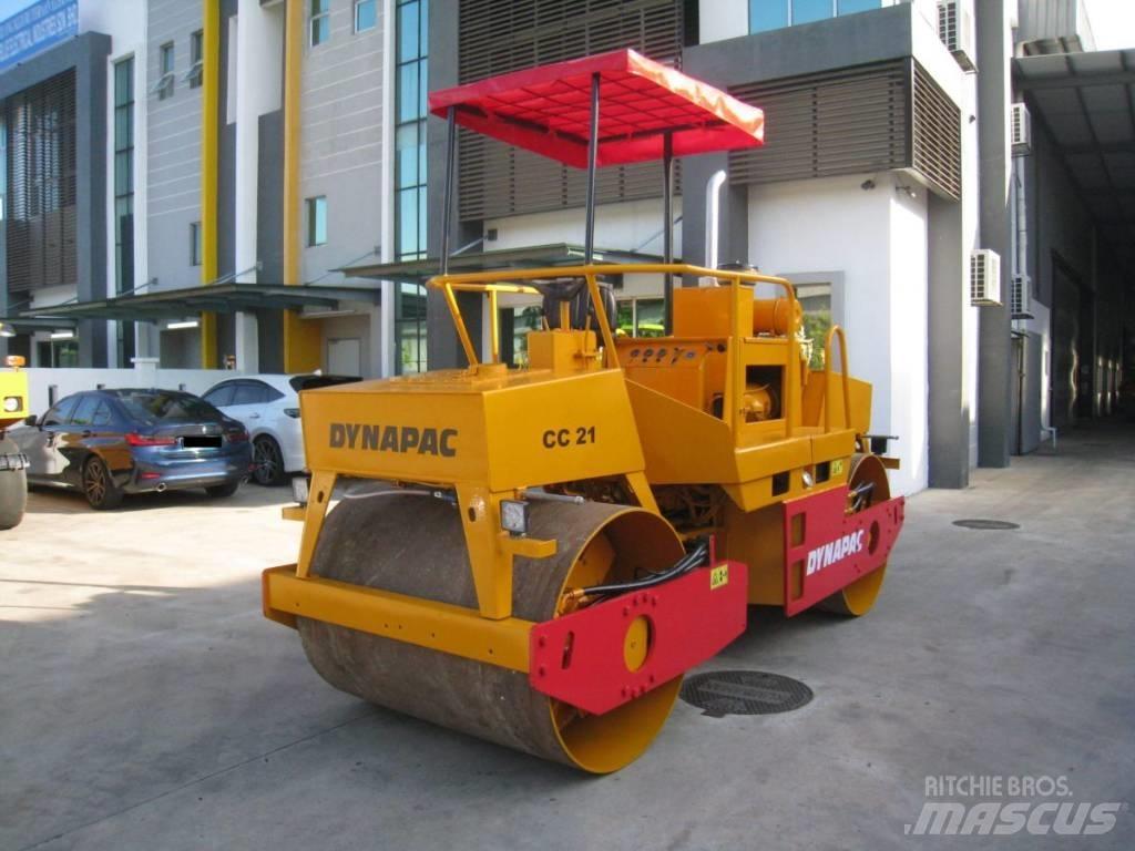 Dynapac CC 21 مداحل ثنائية الاسطوانة