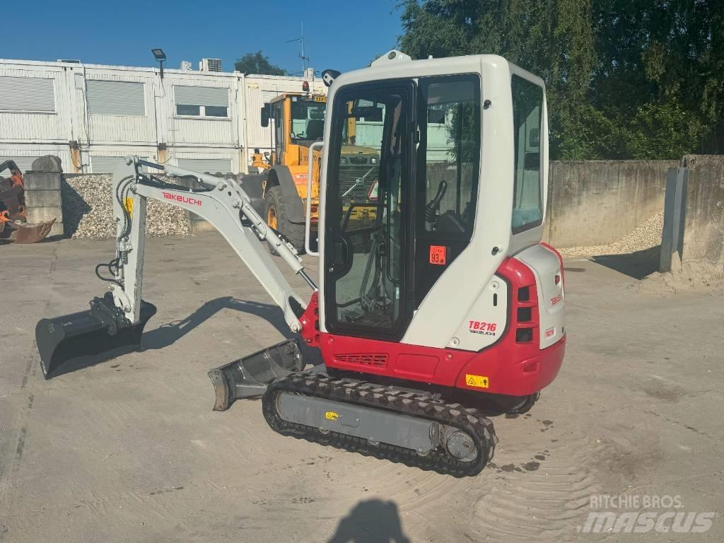 Takeuchi TB 216 حفارات صغيرة أقل من 7 طن (حفارات صغيرة)