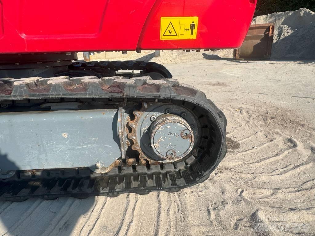 Takeuchi TB 216 حفارات صغيرة أقل من 7 طن (حفارات صغيرة)