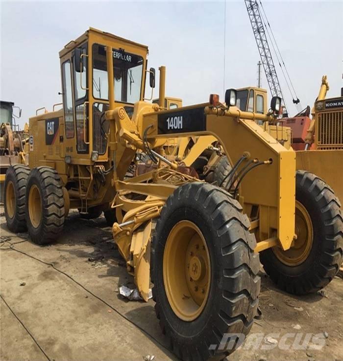 CAT 140 H معدات تمهيد الطرق