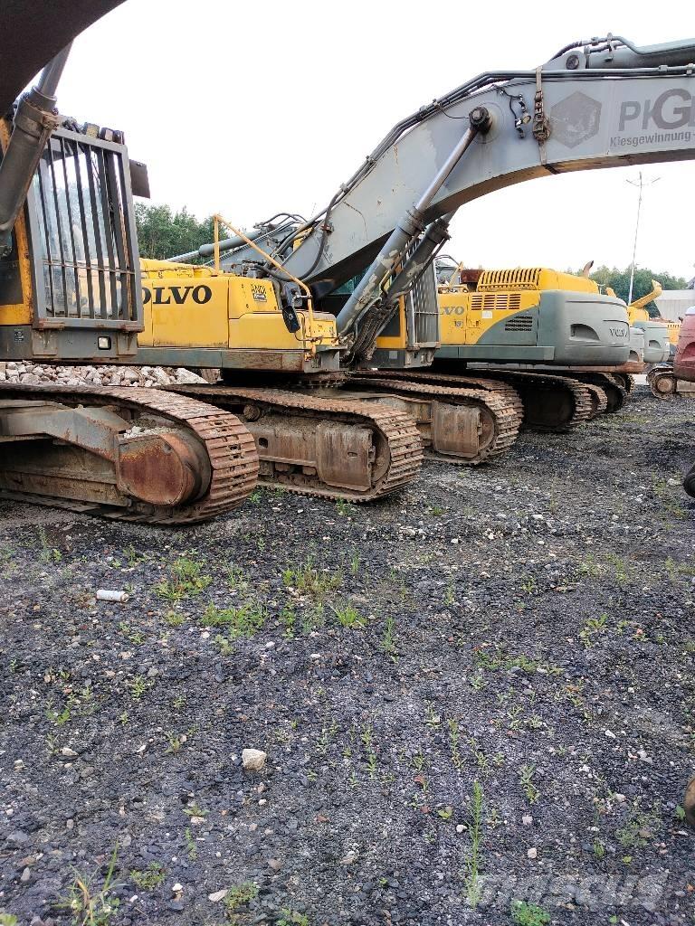 Volvo EC 460 حفارات زحافة