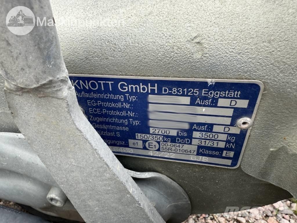 Bobcat E 27 + Släp حفارات صغيرة أقل من 7 طن (حفارات صغيرة)