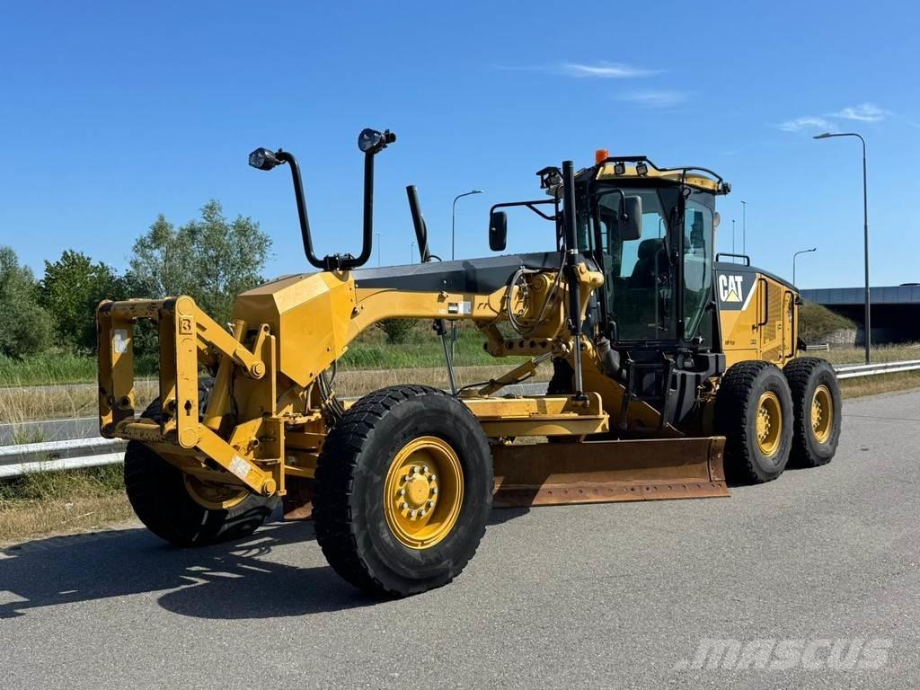 CAT 140M معدات تمهيد الطرق