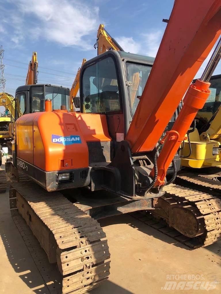 Doosan DH 80 حفارات صغيرة أقل من 7 طن (حفارات صغيرة)