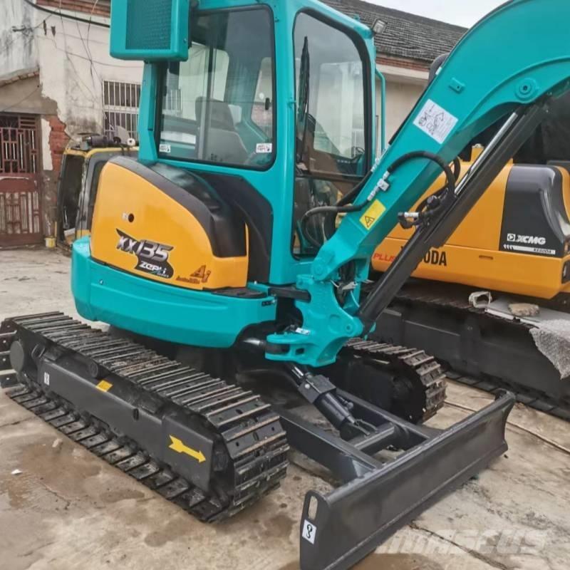 Kubota KX 135 حفارات زحافة