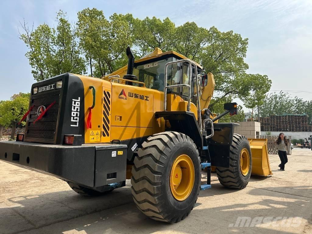 SDLG LG956L لوادر بعجل