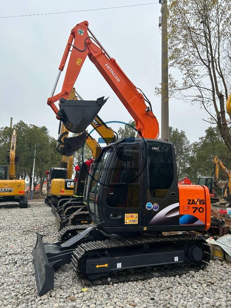 Hitachi ZX 70 حفارات زحافة