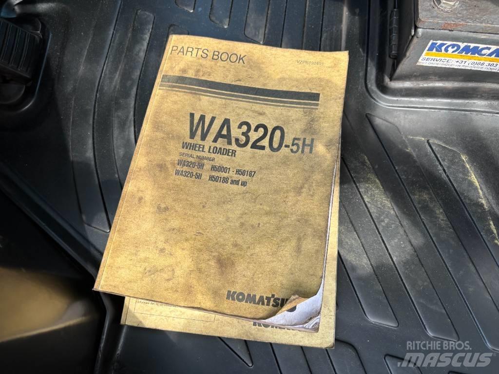 Komatsu WA 320-5 لوادر بعجل