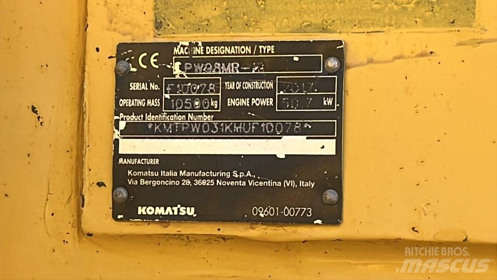 Komatsu PW 98 MR حفارات بعجل