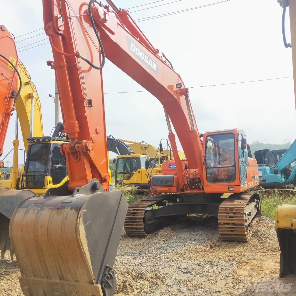 Doosan DX 300 LC حفارات زحافة
