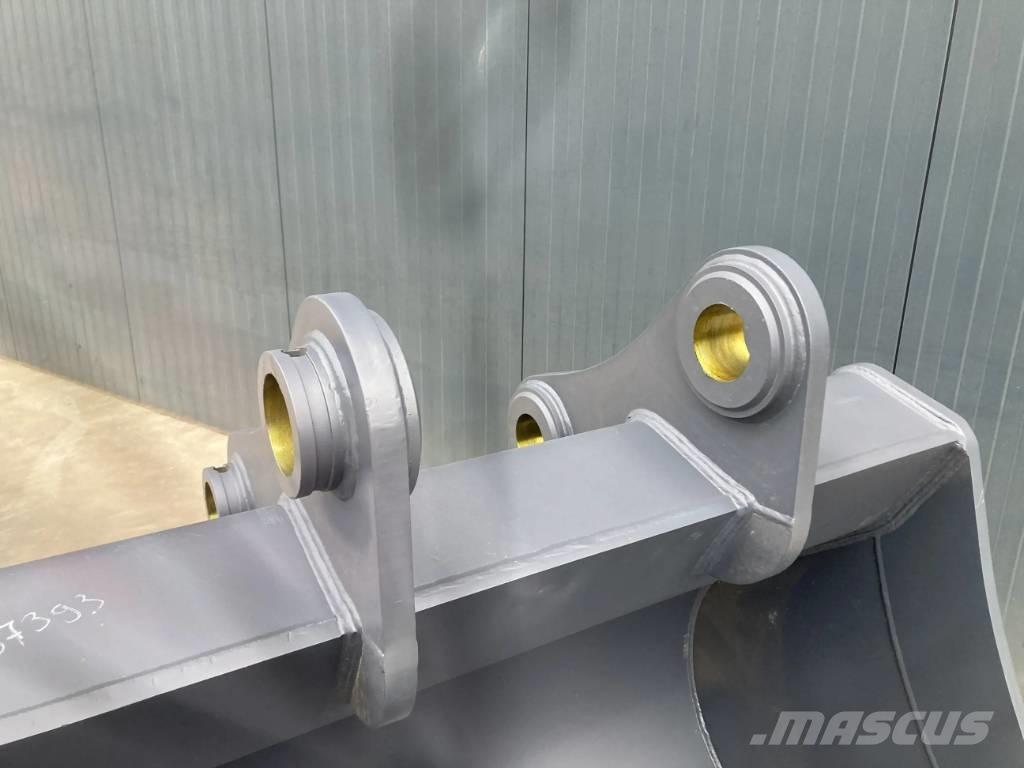 Hitachi ZX250 دلاء