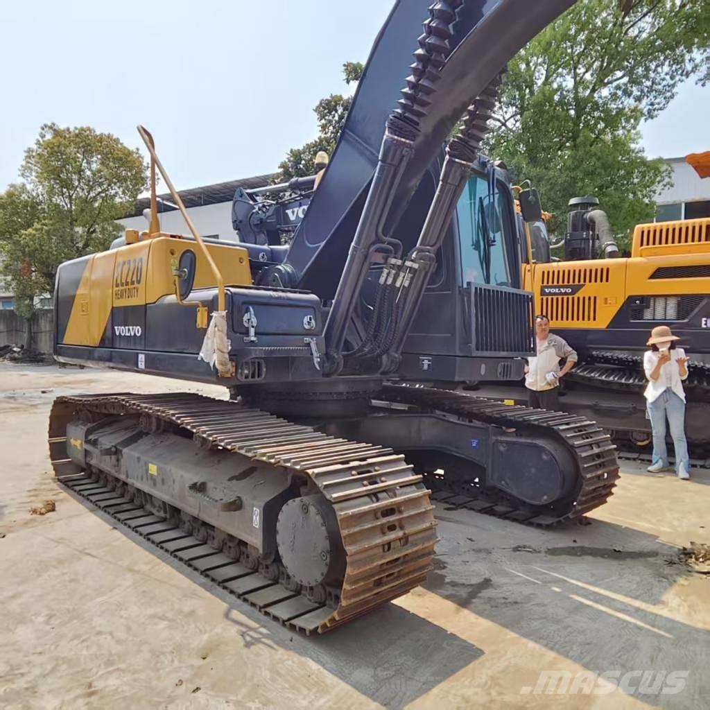 Volvo EC 220 DL حفارات زحافة