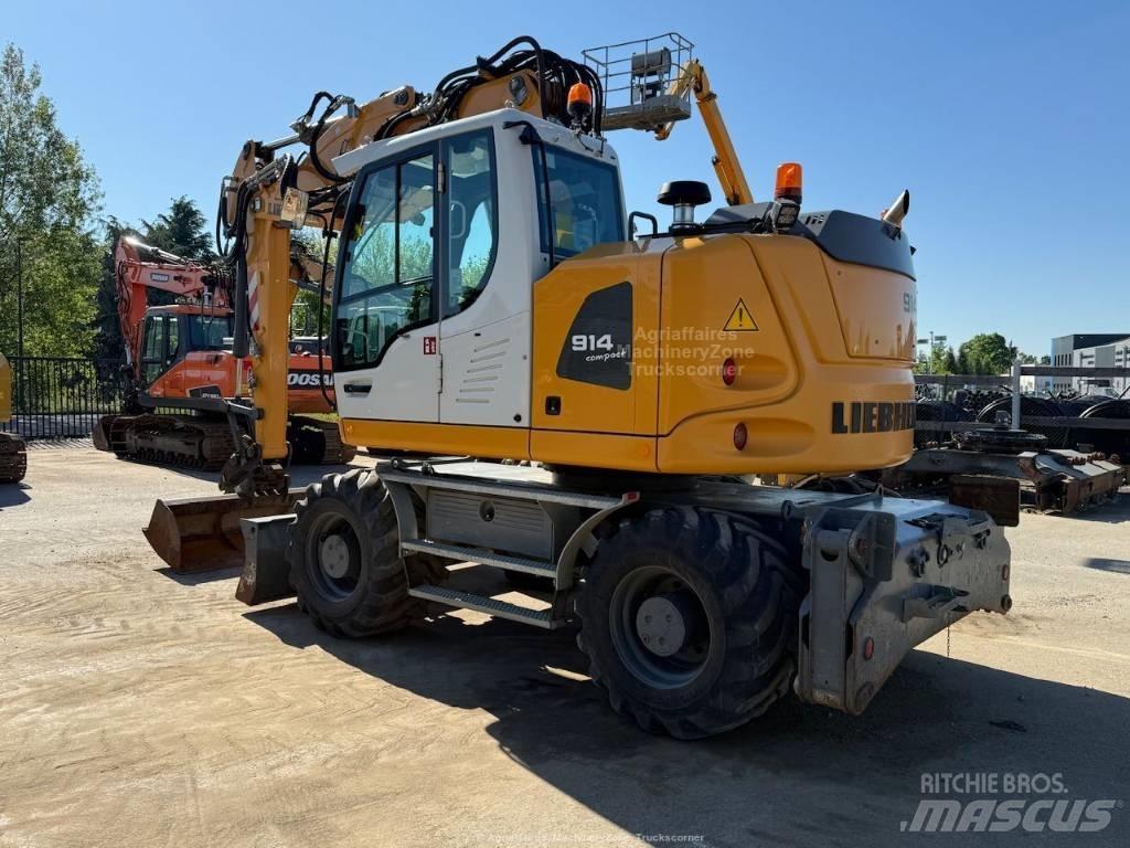 Liebherr A 914 حفارات بعجل