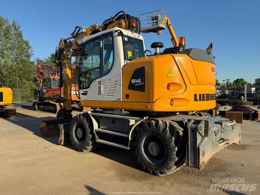 Liebherr A 914 حفارات بعجل