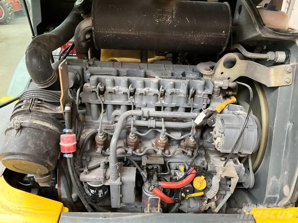 Kramer 750 لوادر بعجل