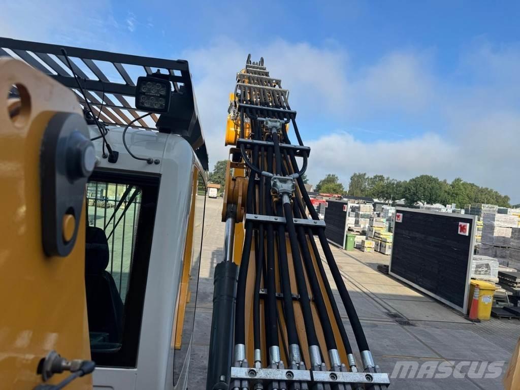 Liebherr LH 24 M مناولات المخلفات / مناولات صناعية