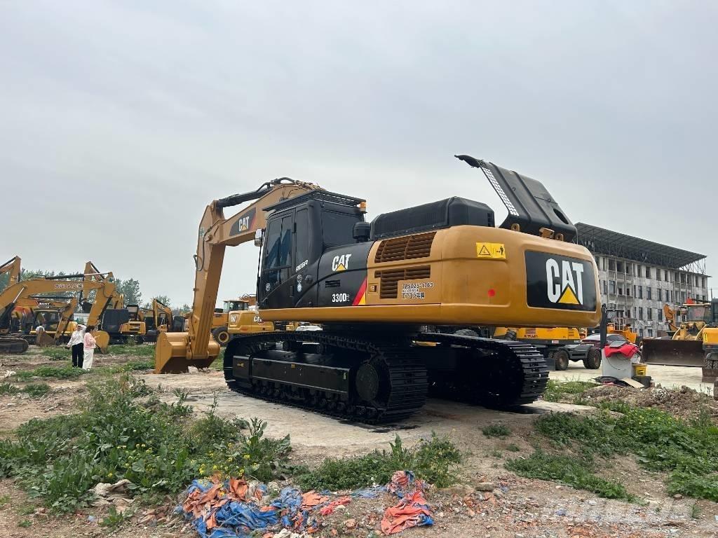 CAT 330D2 حفارات زحافة