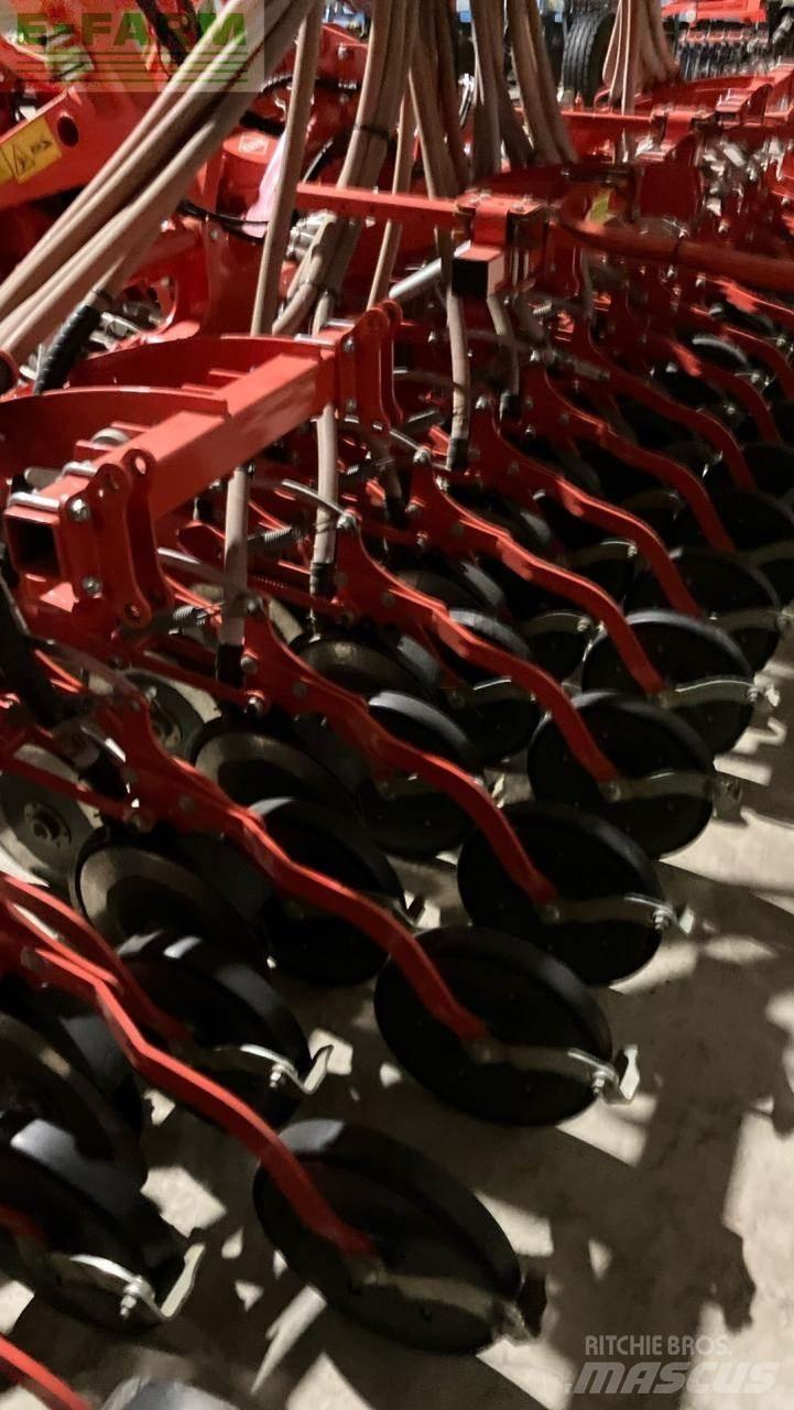 Kuhn HR5004 مثاقيب مدمجة