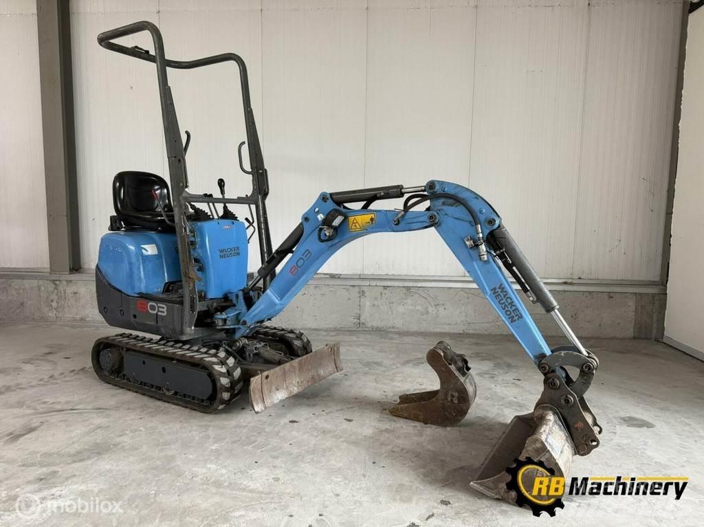 Wacker Neuson 803 حفارات صغيرة أقل من 7 طن (حفارات صغيرة)
