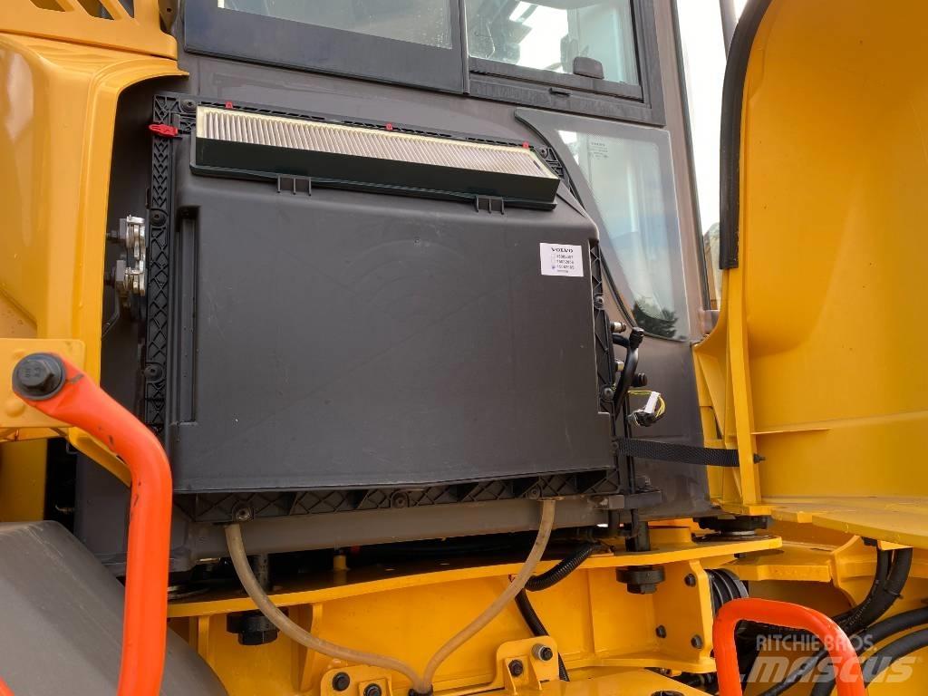 Volvo L60H  / L 60 H لوادر بعجل