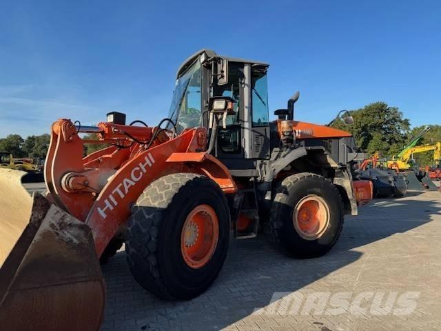 Hitachi ZW 180 لوادر بعجل